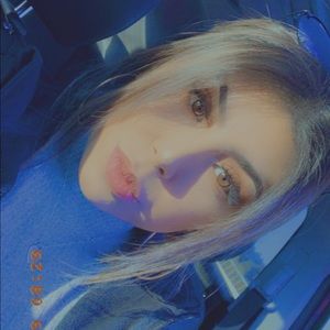 Meet your Posher, Suzette